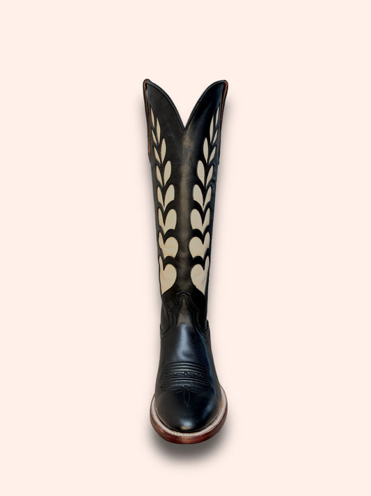 The Tulaluna Boot