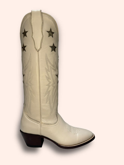 The Tulaestelar Boot